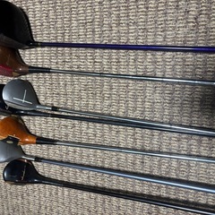 金曜日に処分します。キャロウェイゴルフバッグと色々の画像