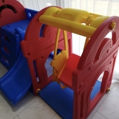 ブランコ&滑り台の画像