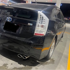 30プリウス人気黒！！の画像