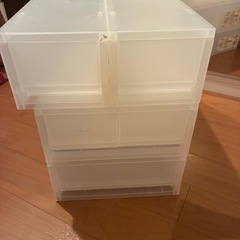 無印　収納ボックス　半透明の画像