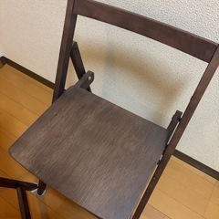 【お譲り先決定】机と椅子セットの画像