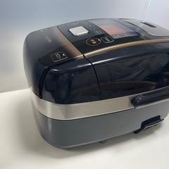 アイリスオーヤマ 圧力IH炊飯器 KRC-PC30-B ブラックの画像