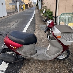 Một chiếc xe máyの画像