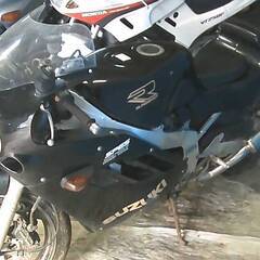 SUZUKI GSX-R400-2 黒 格安提供車 半額配送キャンペーン クランキング未確認 期間限定価格 現状渡し諸経費￥0- 横浜 P-Yard の画像