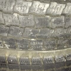 履き潰しに!! 間に合わせに!! GOOD YEAR ICENAVI CARGO 145R12LT 6PR スタッドレスタイヤ 4本SET ※引き取りまたは指定駅渡しの画像