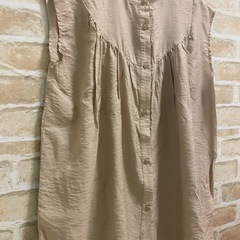 ノースリーブ　シャツ　フリーサイズ　ナチュラルなの画像