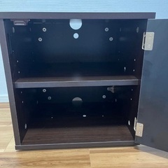 ダークブラウン金庫 2段棚付き(一部損傷あり)の画像