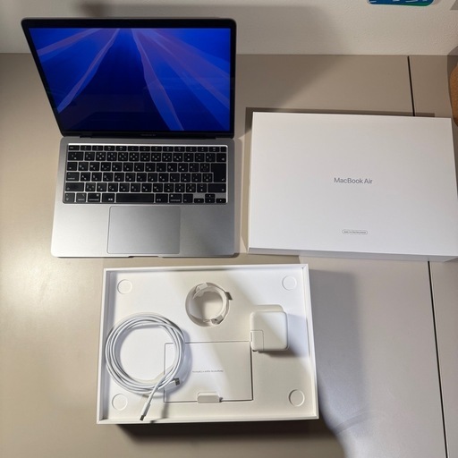 MacBook Air 13″ (2020) A2179 / i7 / 16GB / 256GB / シルバー