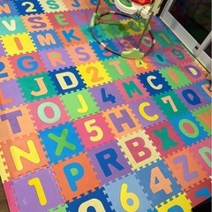 🌈🧸✨【ママ大助かり♡雨の日も冬も“おうち遊園地”に変身♪ジャンパルー×ふかふかパズルマット大セット💛84枚で冬もあったか！すぐ遊べる電池入り】室内あそび／育児サポート／まとめて500円💐🫧❄️の画像