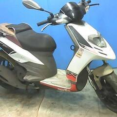 アプリリア SRモタード125 白 格安提供車 半額配送キャンペーン クランキング確認 期間限定 現状渡し諸経費￥0- 横浜 P-Yardの画像