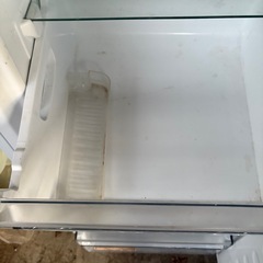 GY1119 Haier ハイアール　ノンフロン電気冷凍庫　JF-NU102C の画像