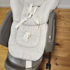 コンビ　スウィングベッド&チェア　ネムリラFitの画像