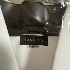 タキシード用シャツの画像