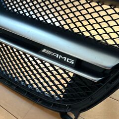 【引き取りに来ていただける方限定】メルセデスAMG  X156 amg gla45  純正グリル 後期の画像