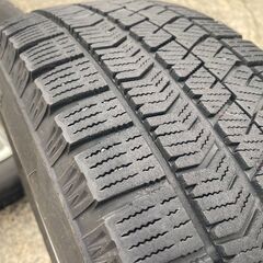 プリウス‼️195/65R15 ブリザック VRX2 ‼️東北6県無料配送対応‼️爆安‼️最終値下げ‼️②バリ溝❗ 国産ブリジストン VRX2❗ アルミ付き 国産 タイヤ !! スタットレス　スタッドレス　雪 冬 ゆき PCD100 pcd100の画像