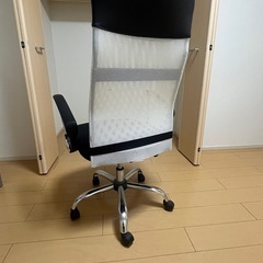 デスクチェアの画像