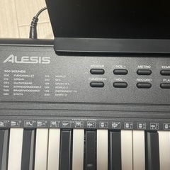 Alesis     キーボード ピアノ 61鍵盤の画像