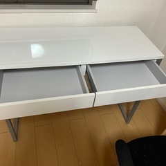 パソコン用机の画像