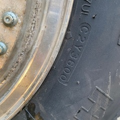 ハイエース系　スパイクタイヤ4本　アルミホイール
付の画像