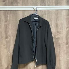 ブルゾンの画像