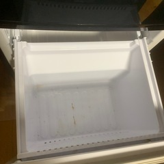 SHARPの冷蔵庫ブラックの画像