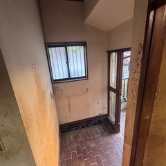 【6000円】階段廊下のクロスはがしとキッチンCFはがし - 松戸市