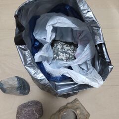 水槽＆石　の画像