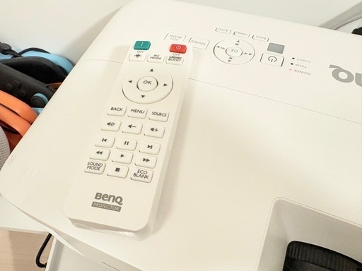 BenQ TH575 3800ANSIルーメン ゲームモード搭載プロジェクター