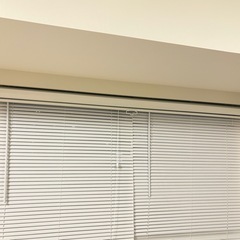 【引取限定】【同時購入おまけ】吊り下げプロジェクタースクリー 84インチ16：9の画像