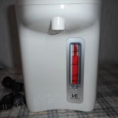 ほぼ未使用　タイガー魔法瓶ＶＥ電気ポット　とく子さんの画像