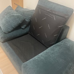 お届け可　定価19万円songdreamルシェロ　のソファの画像