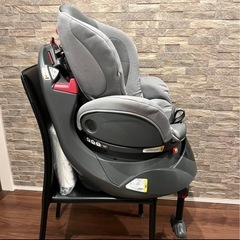 【美品】Aprica ベビーシート　チャイルドシート　0歳から　リクライニングの画像