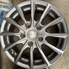 15インチ　6.0J+52の画像