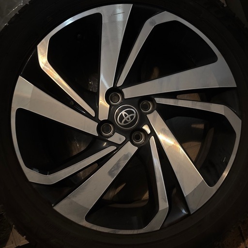 サマータイヤ　タイヤ使えます　トヨタ純正ホイール　195/60/R17 早い者勝ち！