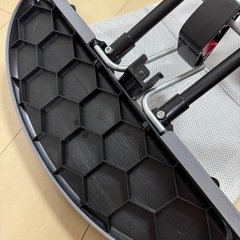 BABYBJORN メッシュバウンサー グレーの画像