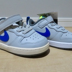 新品未使用13cm NIKE ナイキ スニーカー 運動靴 タグつきの画像