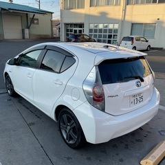 アクア 車検2年付き 燃費抜群 エンジンミッション問題なし エアコン冷えますの画像