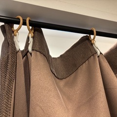 カーテンの画像