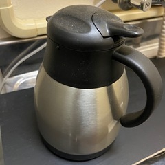 冷蔵庫､電子レンジ､保温ポットの画像