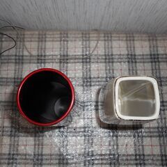 花瓶　２個セット　きれいな花絵柄の画像