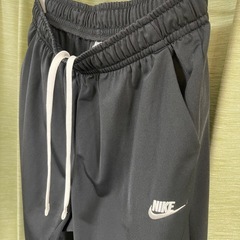 NIKE トラックジャケット　刺繍ロゴ　L ナイキ セットアップ トラックジャケット ジャージ ブラック 黒 上下セット NIKEの画像