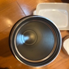 食器　水筒　電気ケトルの画像