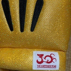 30周年ミッキーグローブの画像