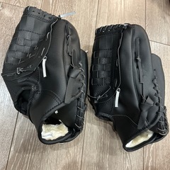野球グローブ　黒　2つセット　大人　12.5インチの画像