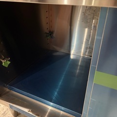 ステンレス調理台 作業台 バックガード 引き違い戸収納付き　未使用品  飲食店 キッチンカーの画像