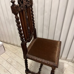 アンティークツイストチェアの画像