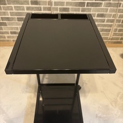 サイドテーブルの画像