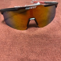 新品ジャイアント　UV
サングラスの画像