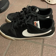 ナイキスニーカーの画像
