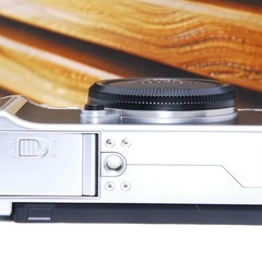 FUJIFILM x-a7 ボディ 3.5インチ 大型モニター Wi-Fi FUJIFILM 富士フィルム ボディ フジフィルムの画像